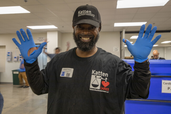 Food From The Bar volunteers