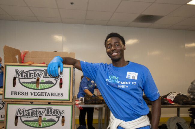Food From The Bar volunteers