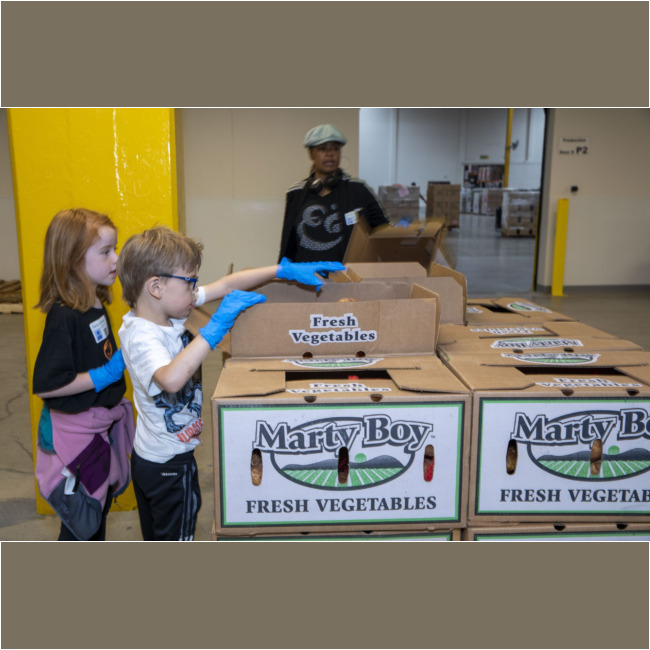Food From The Bar volunteers