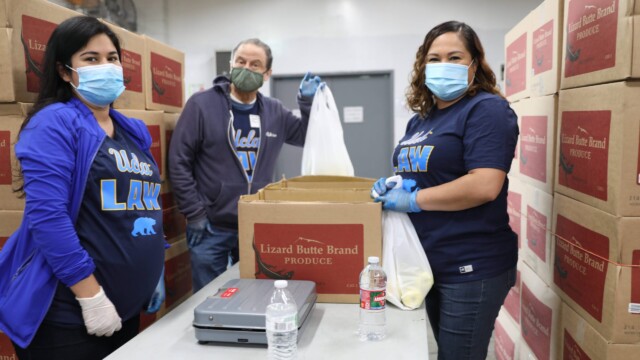 Food from the Bar volunteer event