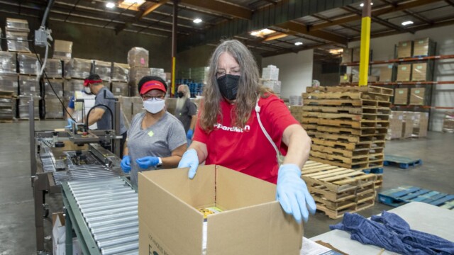 Food from the Bar volunteer event