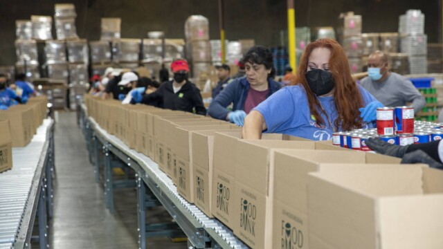 Food from the Bar volunteer event